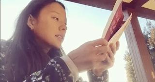 身价千亿的国民妖精养了丑男十年，终于没钱了？