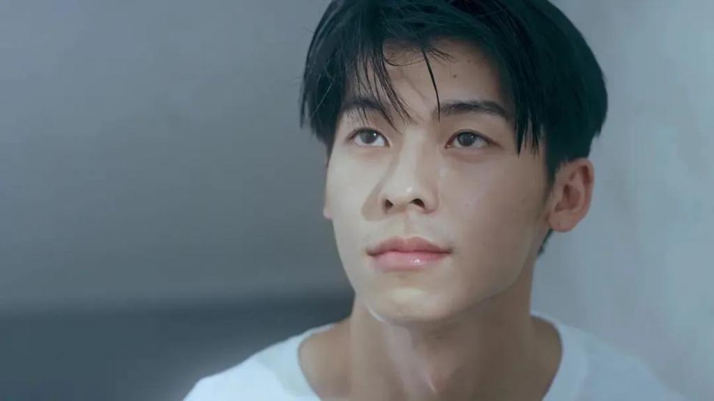 许光汉的屁股击败刘昊然，“灵肉齐飞”男菩萨回来了