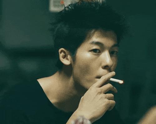 许光汉的屁股击败刘昊然，“灵肉齐飞”男菩萨回来了