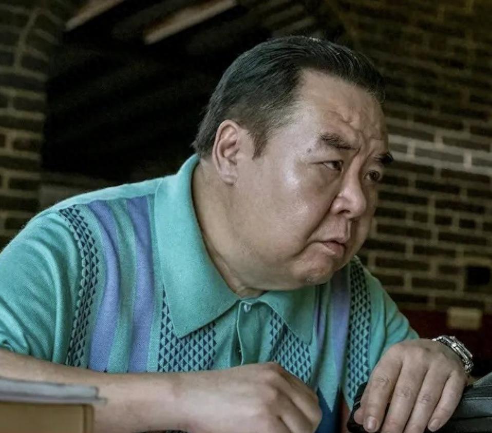 他欠债8000多万，只有刘德华伸出援助之手