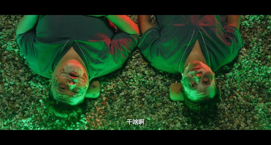 闭嘴，别再骂她低俗