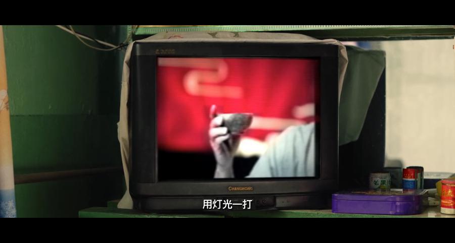 闭嘴，别再骂她低俗