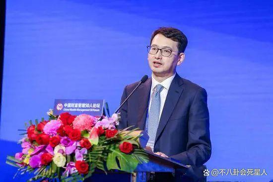 “两次逃税”毛阿敏：富豪老公去世公司爆雷，她全身而退