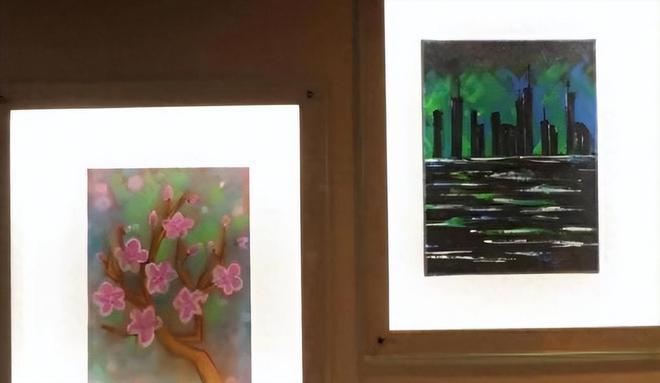 朱玲玲和梁安琪现身刘德华艺术展，11岁女儿刘向蕙的作品展出