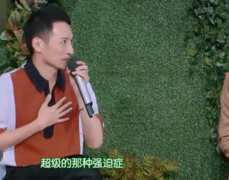 重度洁癖，“独居老人”，47岁的李维嘉活得开心吗？
