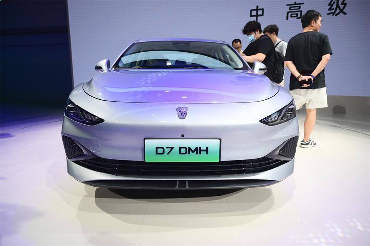 荣威D家族双车联袂登场，能否在家轿市场占一席之地？