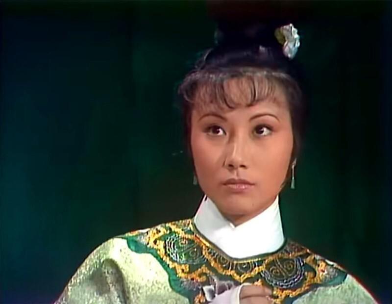 新林黛玉惹争议，几人能撑起气质？有人能锄两亩地，有人从书中走出