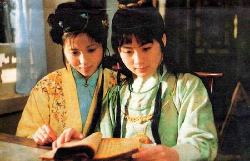 新林黛玉惹争议，几人能撑起气质？有人能锄两亩地，有人从书中走出