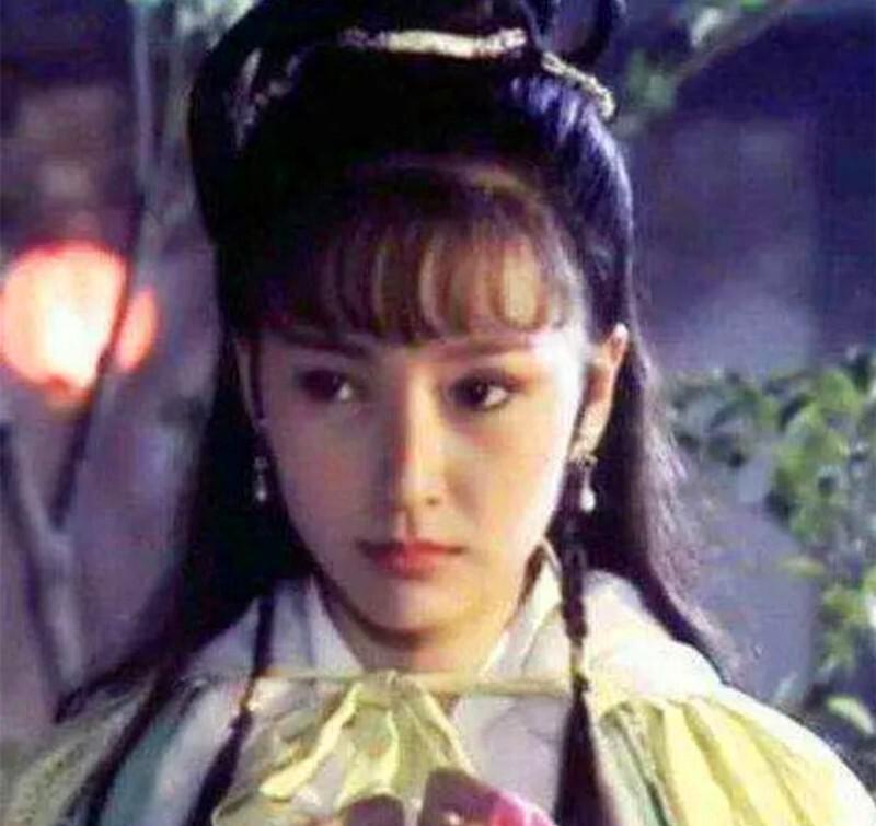 新林黛玉惹争议，几人能撑起气质？有人能锄两亩地，有人从书中走出