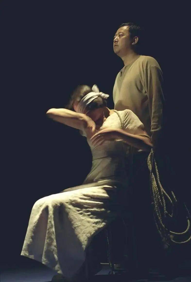 51岁吴越怒撕造谣者：颠覆人淡如菊，如何活成清醒的大女主？