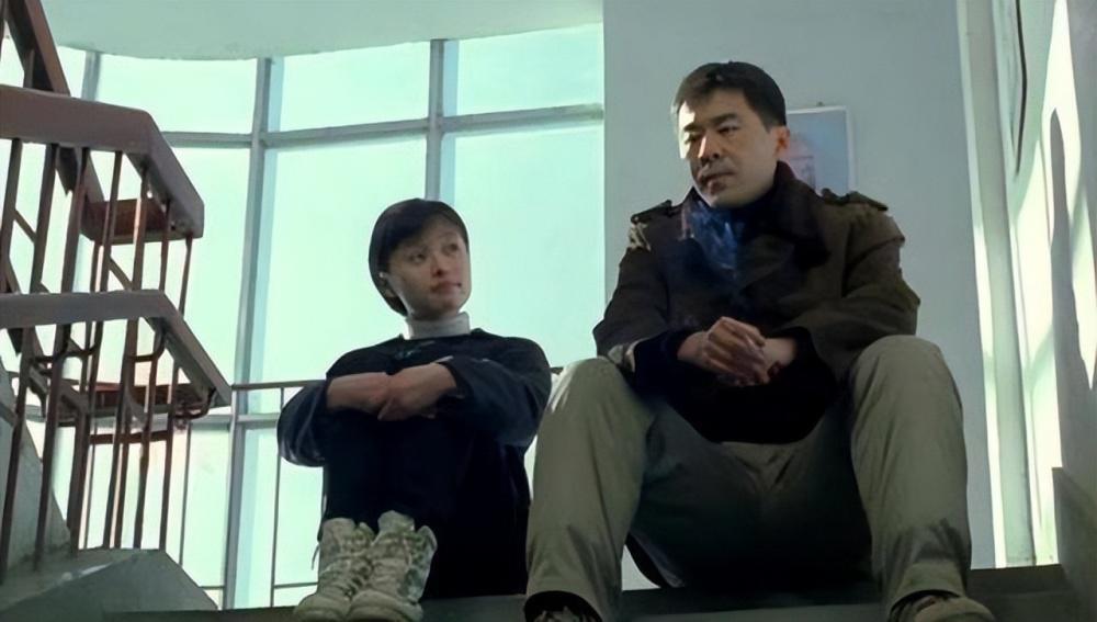 51岁吴越怒撕造谣者：颠覆人淡如菊，如何活成清醒的大女主？