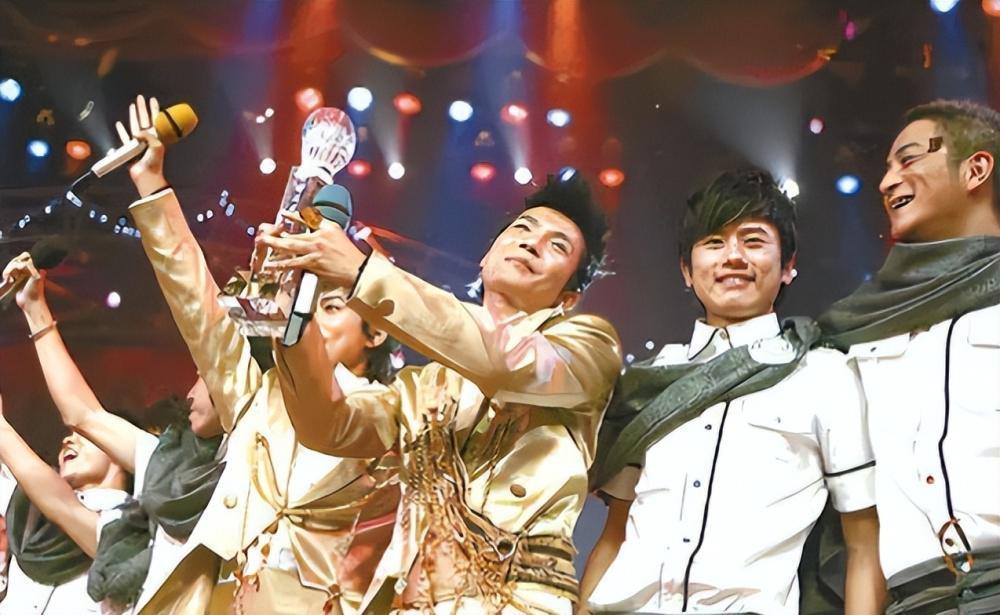 2013《快男》败给《好声音》被嘲,2023《好声音》停播被查,谁赢了