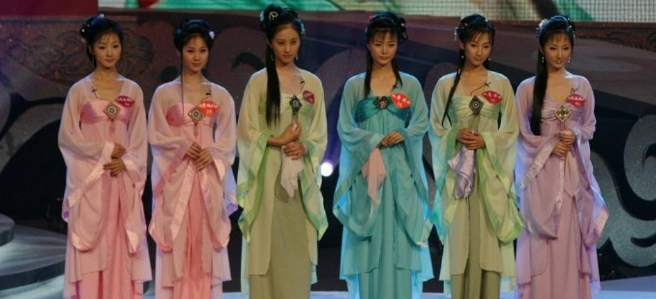 宝玉像书童，黛玉路人相，宝钗丫鬟风，23版红楼梦又要搞砸了吗？