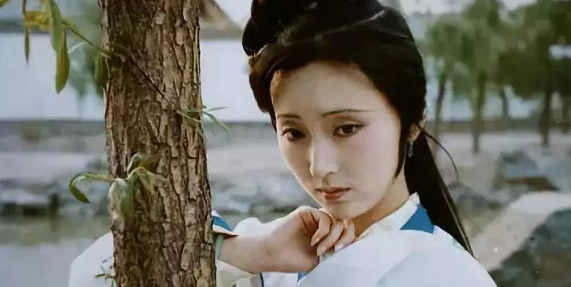 宝玉像书童，黛玉路人相，宝钗丫鬟风，23版红楼梦又要搞砸了吗？