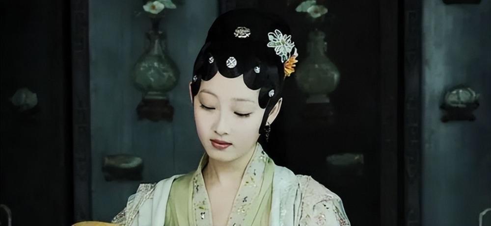 宝玉像书童，黛玉路人相，宝钗丫鬟风，23版红楼梦又要搞砸了吗？