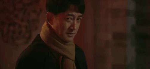 认真的吗？这俩年龄差这么多，她怎么看上他了？