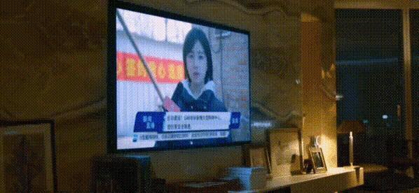 认真的吗？这俩年龄差这么多，她怎么看上他了？