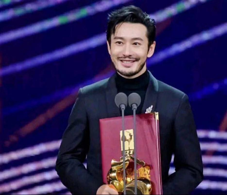 黄晓明豪宅引热议，细扒离婚后资产，这身家和人脉，绝对能更上一层楼