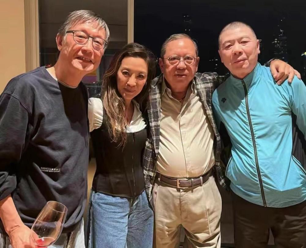 黄晓明豪宅引热议，细扒离婚后资产，这身家和人脉，绝对能更上一层楼