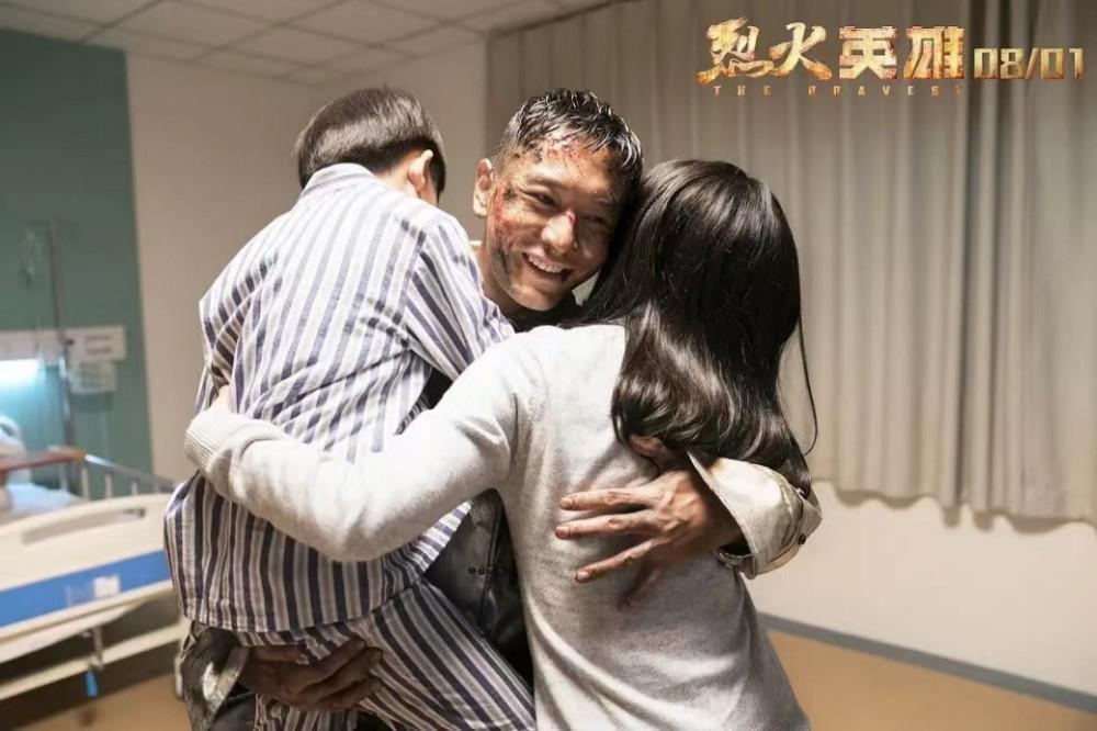 黄晓明豪宅引热议，细扒离婚后资产，这身家和人脉，绝对能更上一层楼