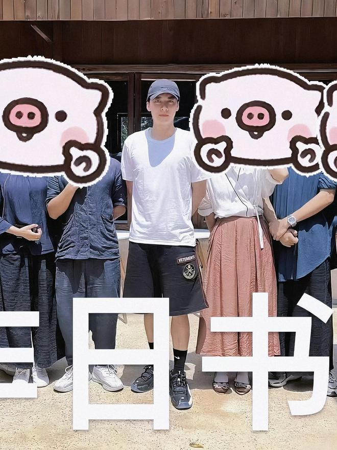 李易峰回老家约好友打球，暴瘦至100斤身体惹担忧，瘦成皮包骨