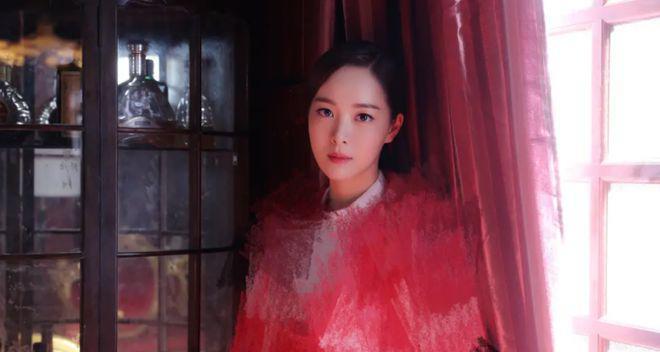 积压4年，央视终于舍得出手，宋轶一出场，谍战剧的性感就出来了