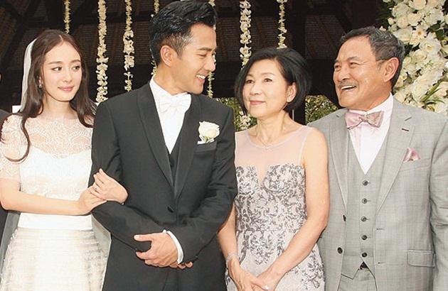 叫板杨幂的刘恺威父亲刘丹，是在复刻叫板大s的汪小菲母亲张兰吗？