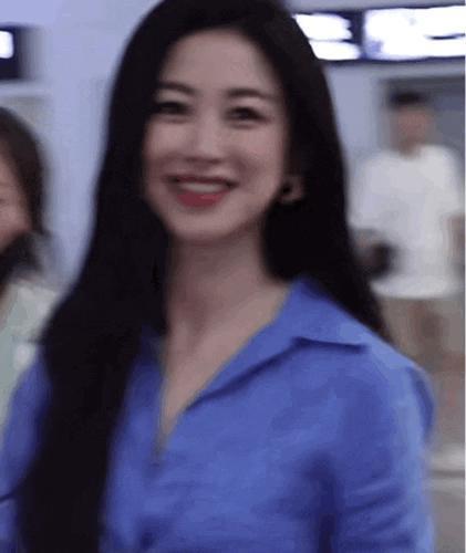 没非过也没丑过，朱珠的美貌和品位太能打了