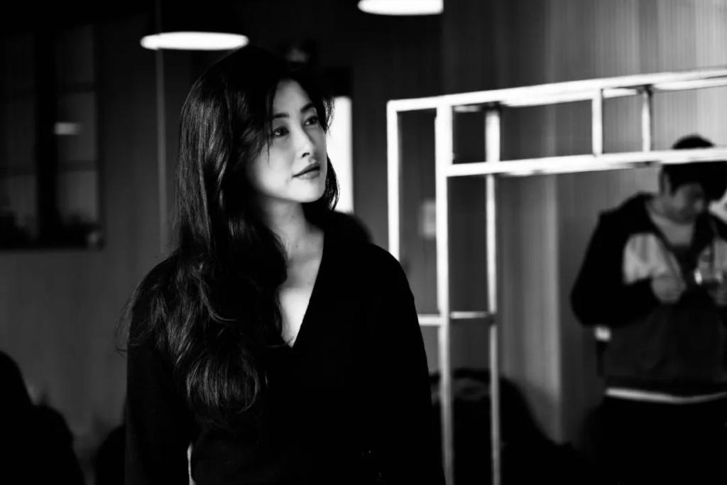 没非过也没丑过，朱珠的美貌和品位太能打了