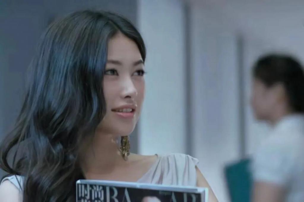 没非过也没丑过，朱珠的美貌和品位太能打了