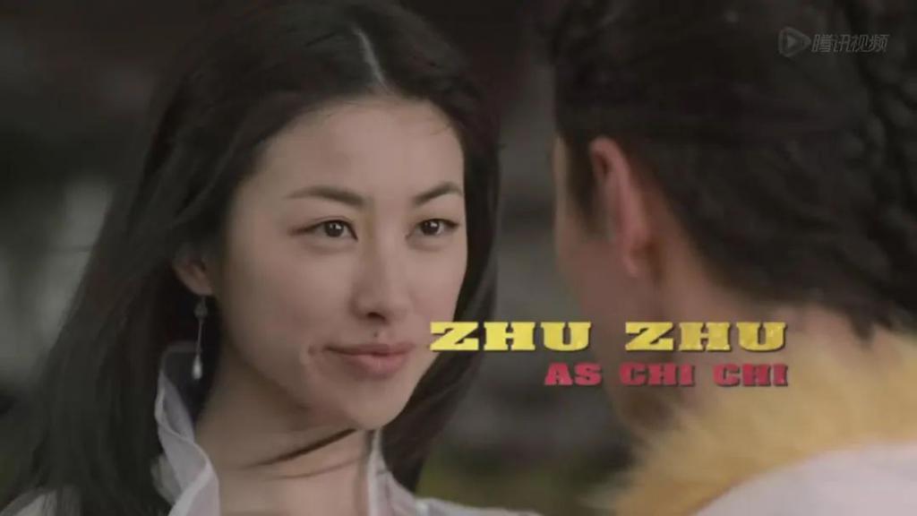 没非过也没丑过，朱珠的美貌和品位太能打了