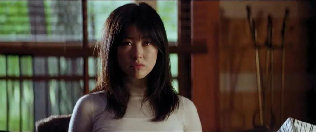 没非过也没丑过，朱珠的美貌和品位太能打了