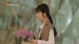 腔调，是都市女人给自己画的饼