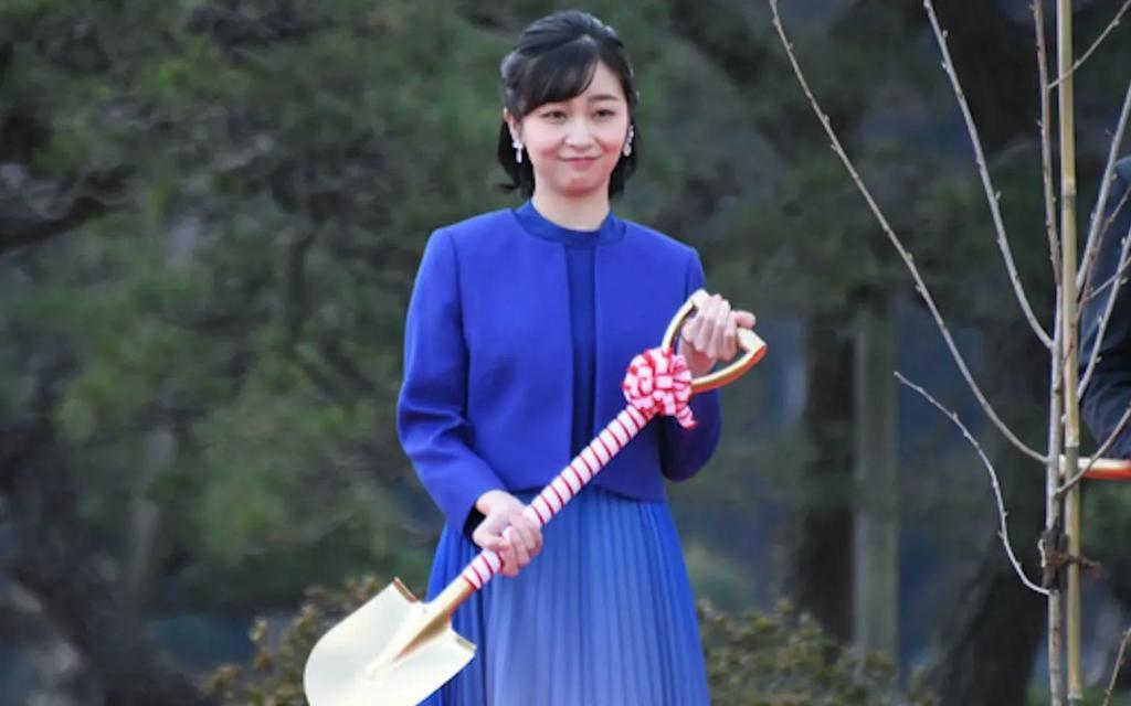 妈呀！刚办完婚礼就患抑郁症，还被逼着生孩子…