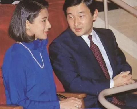 妈呀！刚办完婚礼就患抑郁症，还被逼着生孩子…