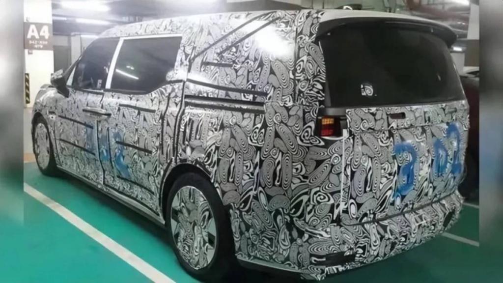 沃尔沃，找到了高端 MPV 的决胜点