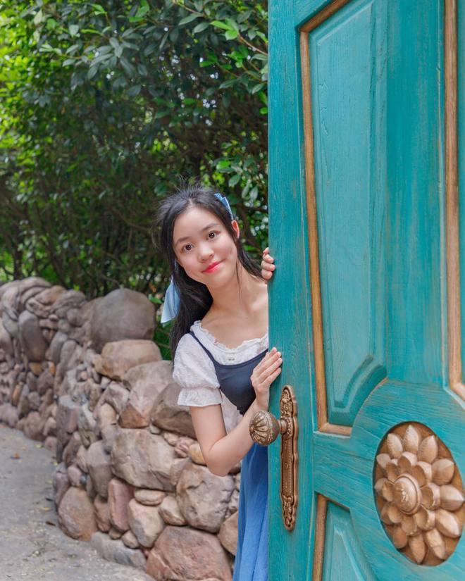 香港富豪刘銮雄女儿获芭蕾舞金奖，获父亲数亿元奖励金支持