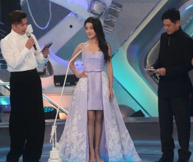 港姐黑幕风波？佳丽喊话：早知进不了十强，很荒唐的一件事