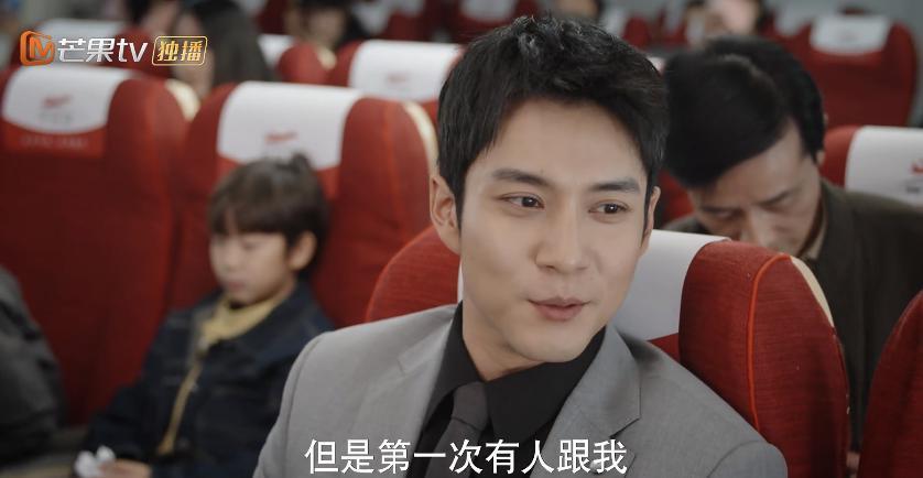 这么能装，他不嫌累啊？？