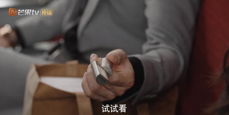 这么能装，他不嫌累啊？？