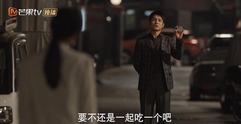 这么能装，他不嫌累啊？？
