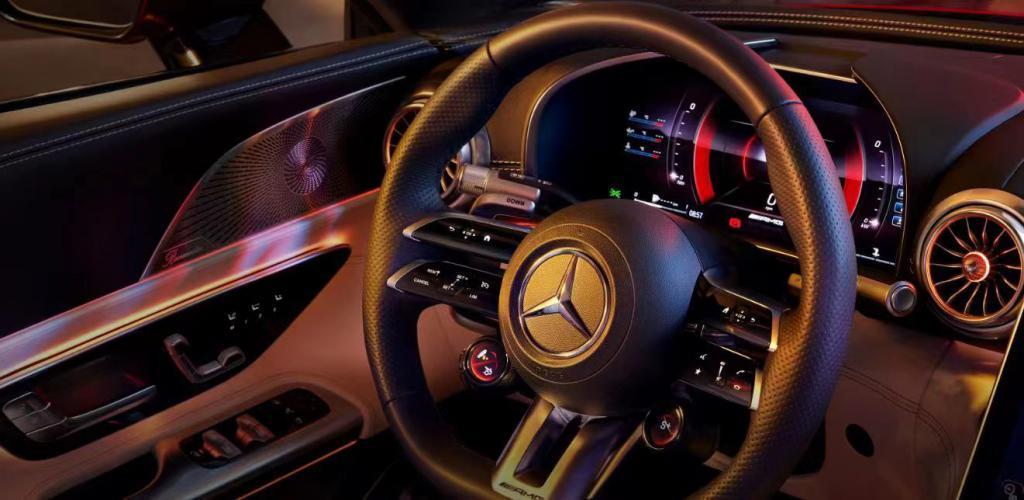 全新梅赛德斯 AMG SL 63 4MATIC   敞篷跑车上市，售 199.98 万元