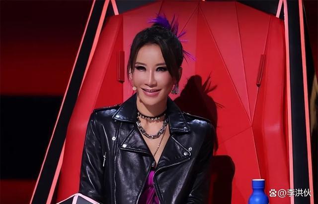 《好声音》停播，节目粉丝指责李玟，学员集体否认潜规则