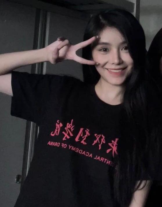 香港小姐决赛名次出炉，前三甲日常素颜照曝光，网评一言难尽