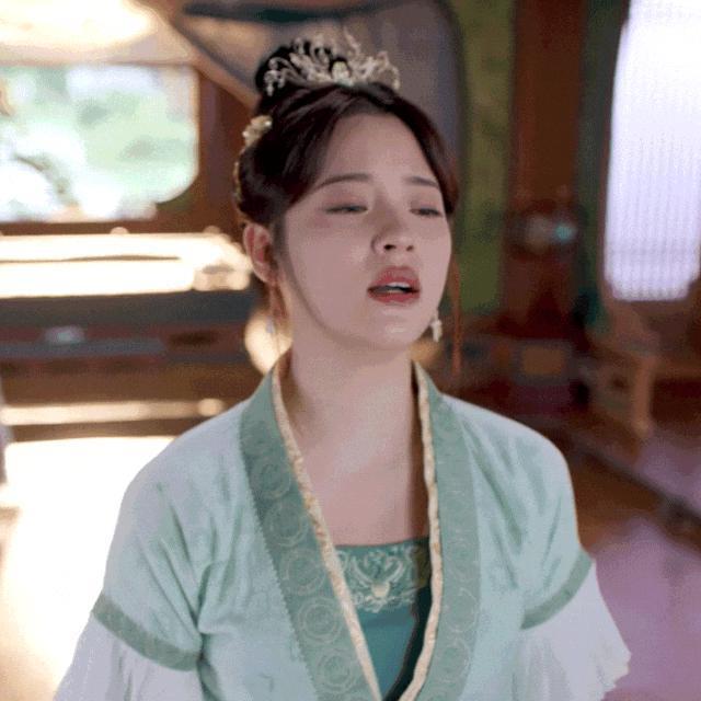 她怎么又被骂了？