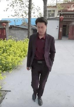 又土又甜的直男收割机，居然是中年人自己的易梦玲？
