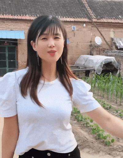 又土又甜的直男收割机，居然是中年人自己的易梦玲？