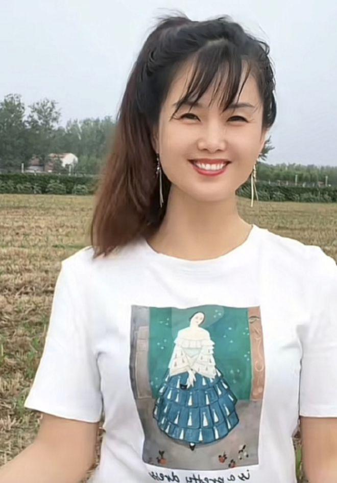 又土又甜的直男收割机，居然是中年人自己的易梦玲？