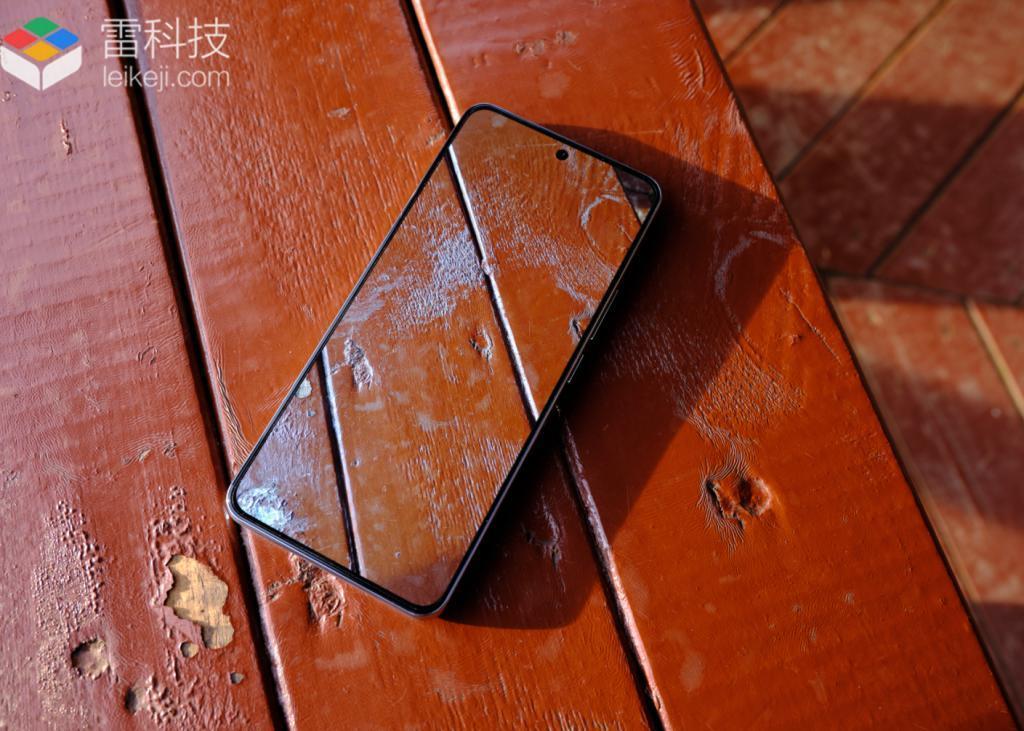 真我GT5首发评测：更“恐怖”的配置，更“温柔”的价格