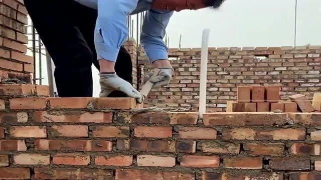 靠卖水蝉联首富，钟睒睒是什么来头？